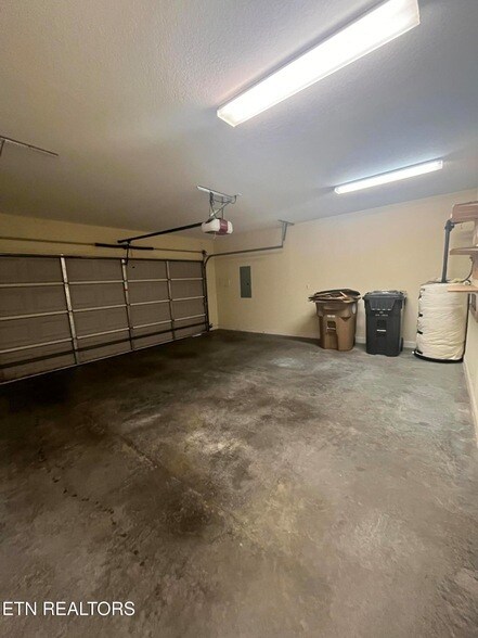 Building Photo - 5408 Oak Harbor Ln