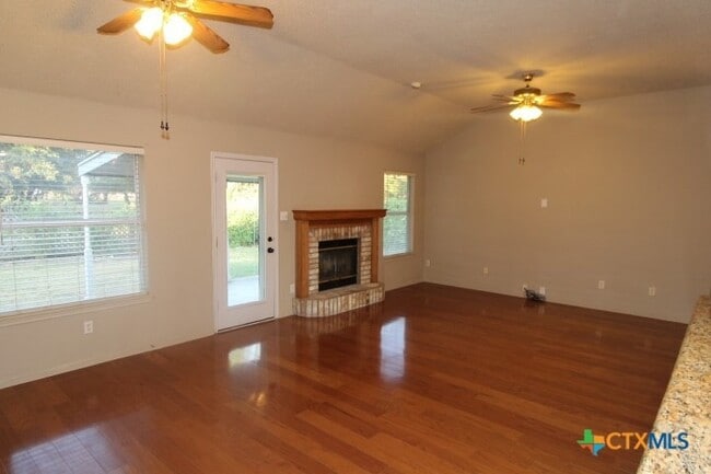 Building Photo - 924 Northern Dancer Dr