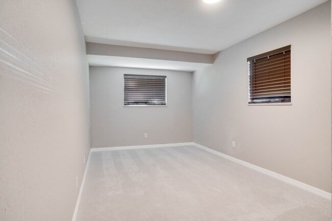 Building Photo - Updated 3/2 Pool Home in Apopka (Mt. Plymo...