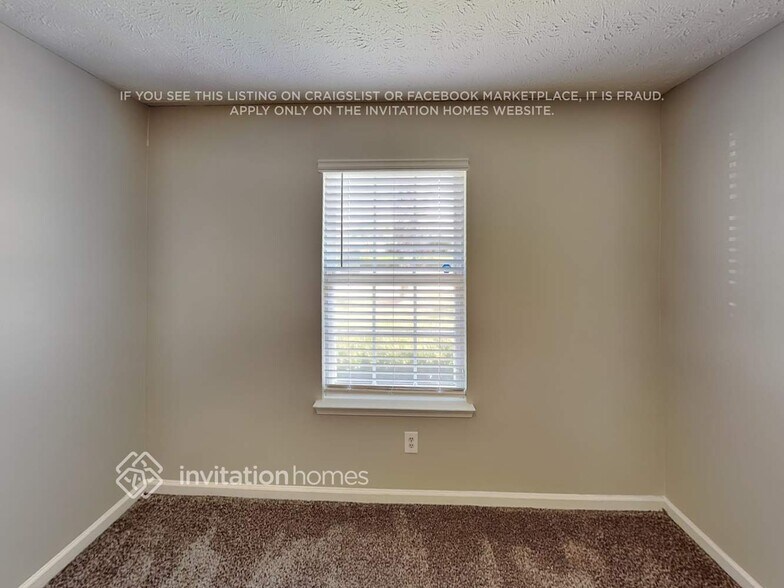 Building Photo - 1720 Courtyard Ln