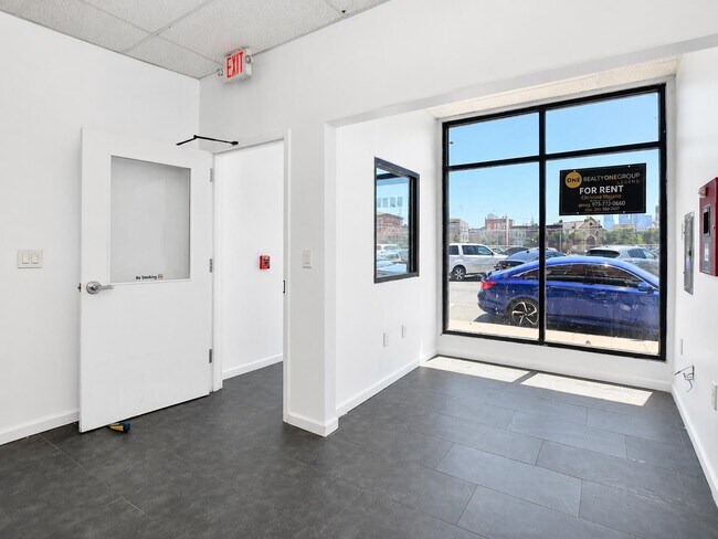 Building Photo - 2707 Bergenline Ave
