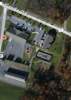 Building Photo - Evergreen Apartments