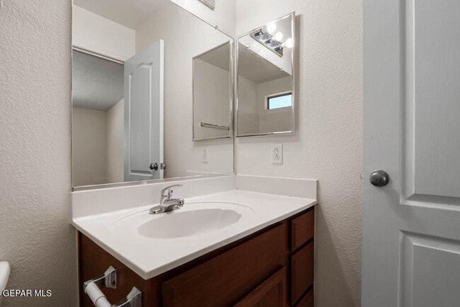 Building Photo - 14266 Gil Reyes Dr