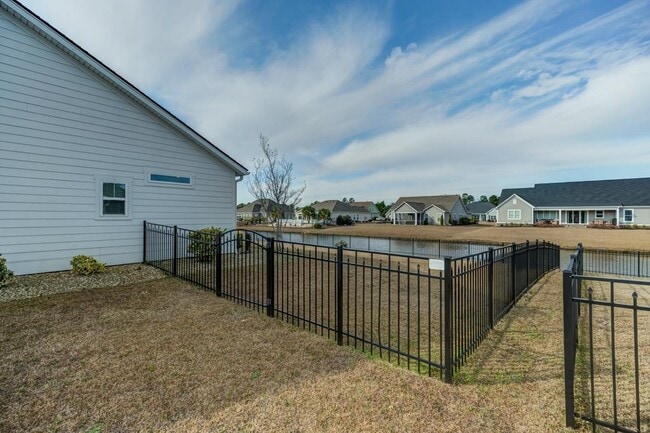 Building Photo - 1208 Ficus Dr