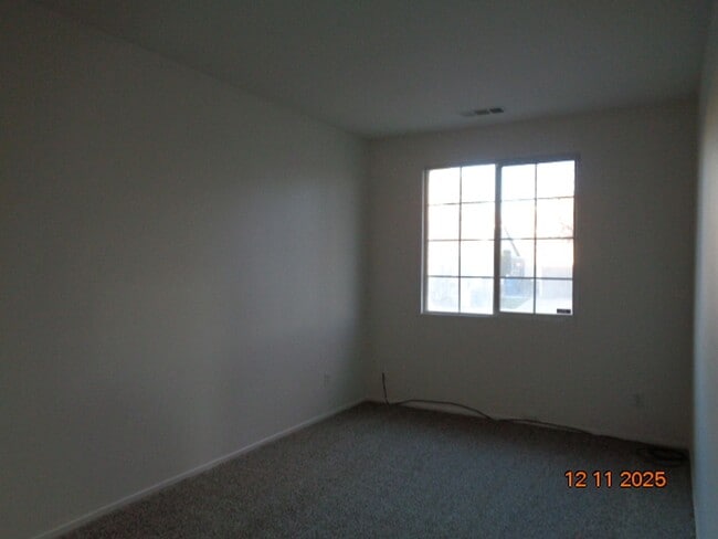 Building Photo - Beautiful 2 Story West Lancaster Home Built in 2003 with 2843 sq. ft.