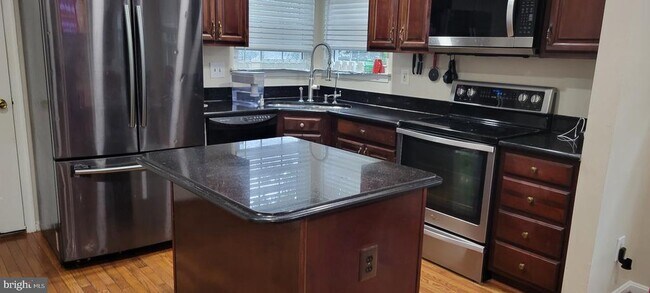 Building Photo - 13503 Minion St