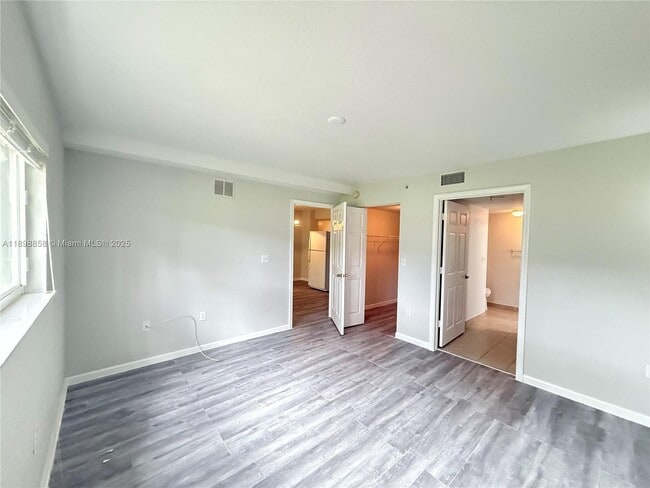 Building Photo - 3452 Cypress Trail