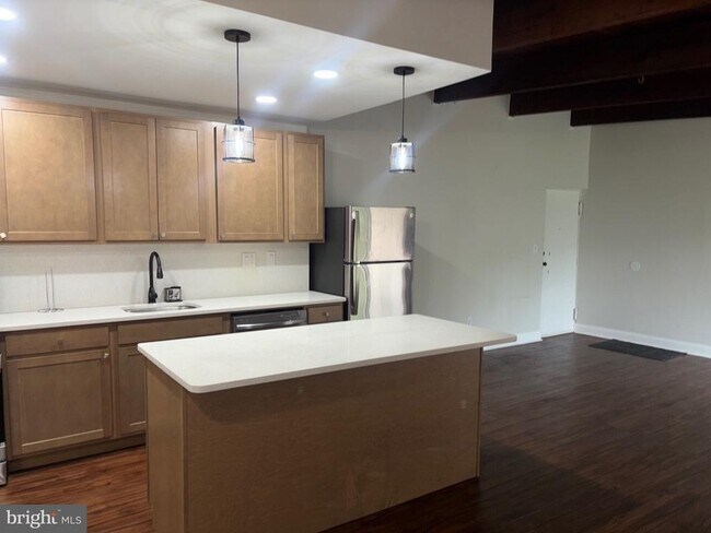 Building Photo - 5505 Karen Elaine Dr