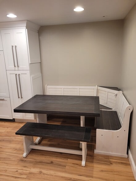 Breakfast baguette - 10 Rolling Pines Dr