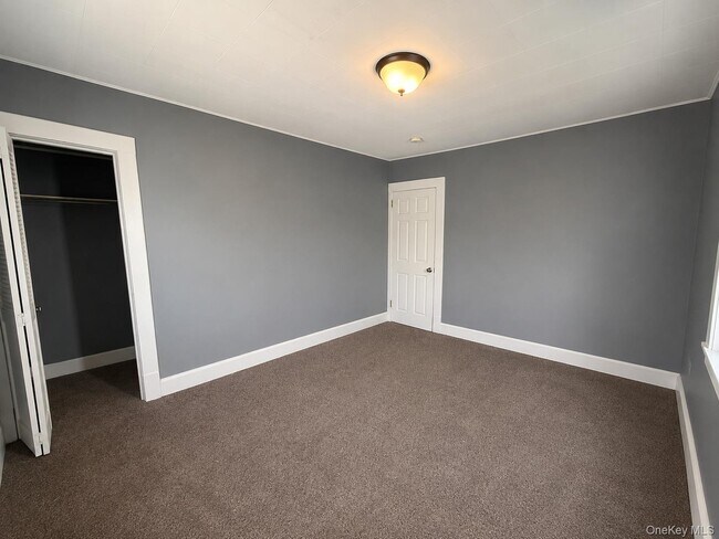 Building Photo - 36 Gerard St