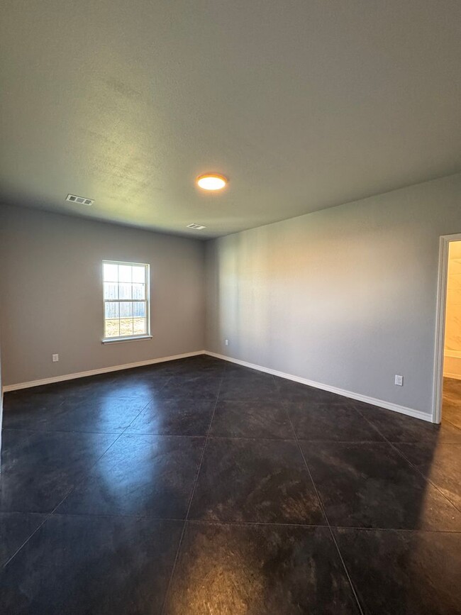 Building Photo - New Construction 3/2/2 in Glendale!!!! AHS...