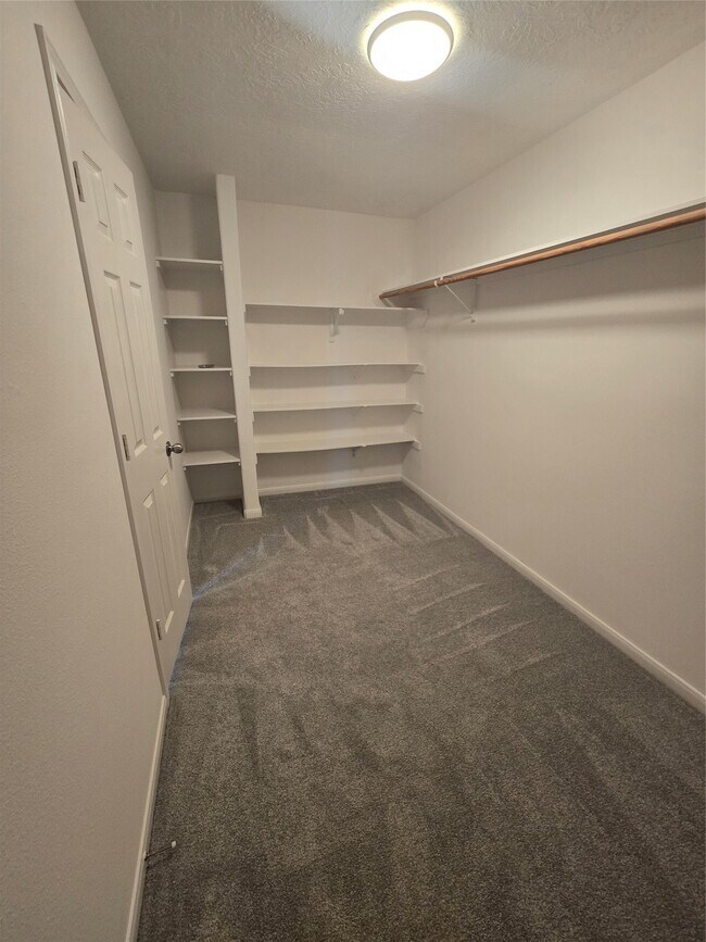Building Photo - 4615 Comal River Loop