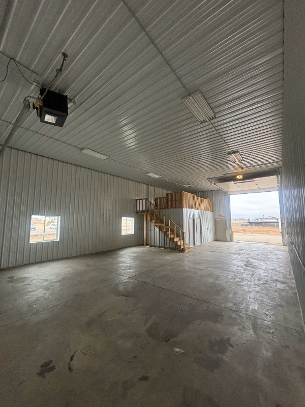 Building Photo - 47103 Tallgrass Cir