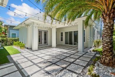 Building Photo - 8276 Modiano St