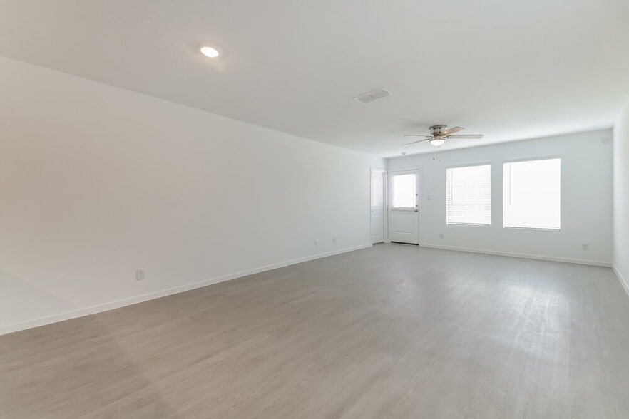 Building Photo - 1223 Canyon Wren Dr