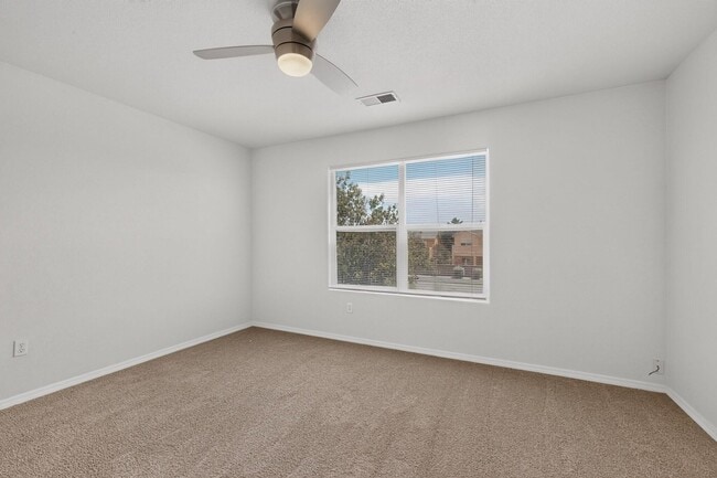 Building Photo - 6512 Los Pueblos Pl NW