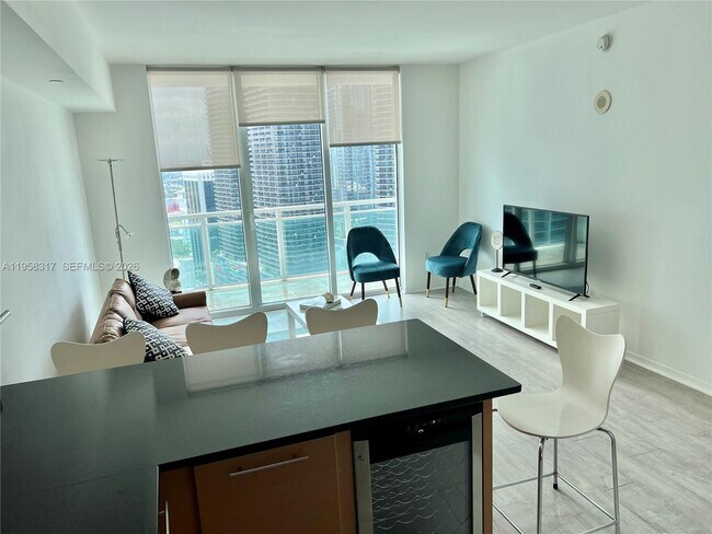 Building Photo - 951 Brickell Ave