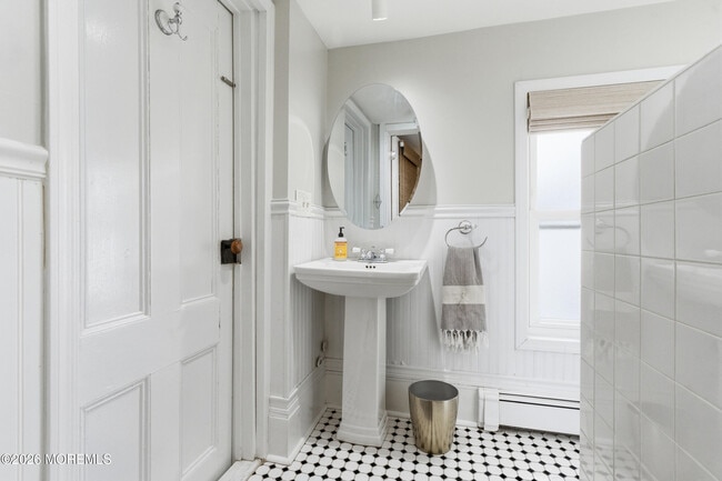 Building Photo - 74 Mt Hermon Way