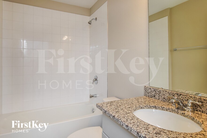 Building Photo - 659 Lindbergh Wy