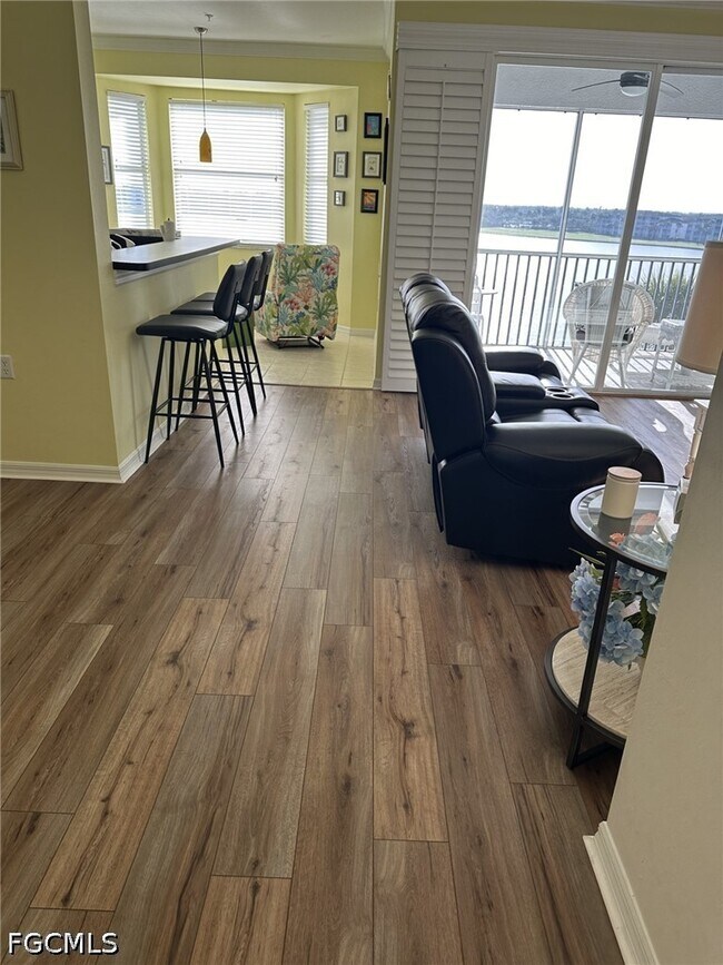 Building Photo - 10361 Butterfly Palm Dr