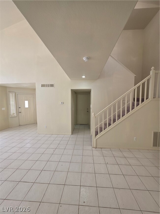 Building Photo - 8008 Dover Shores Ave