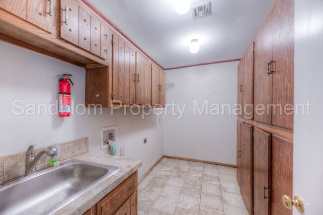 Building Photo - For Lease | Osage Hills | $1450 Rent