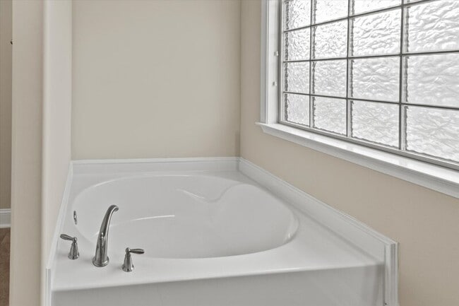Building Photo - 127 Pembridge Ln