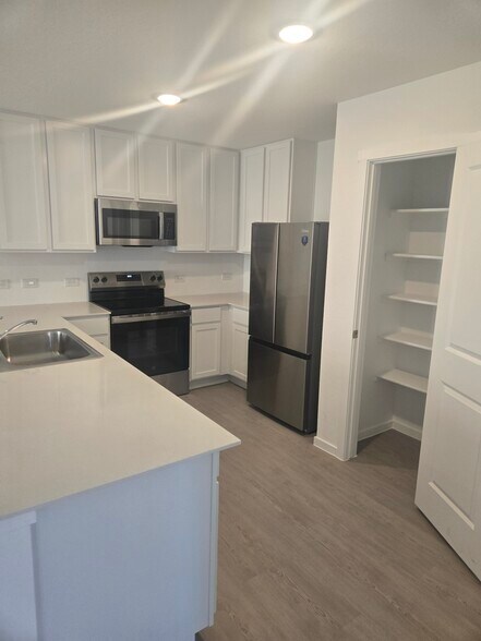Building Photo - 3572 Canyon Rdg