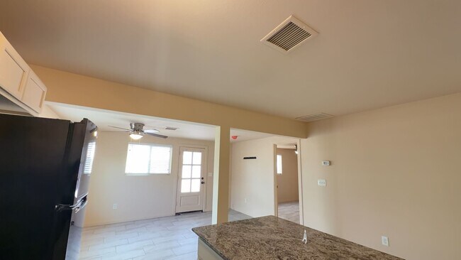 Building Photo - 6714 N 54th Ave