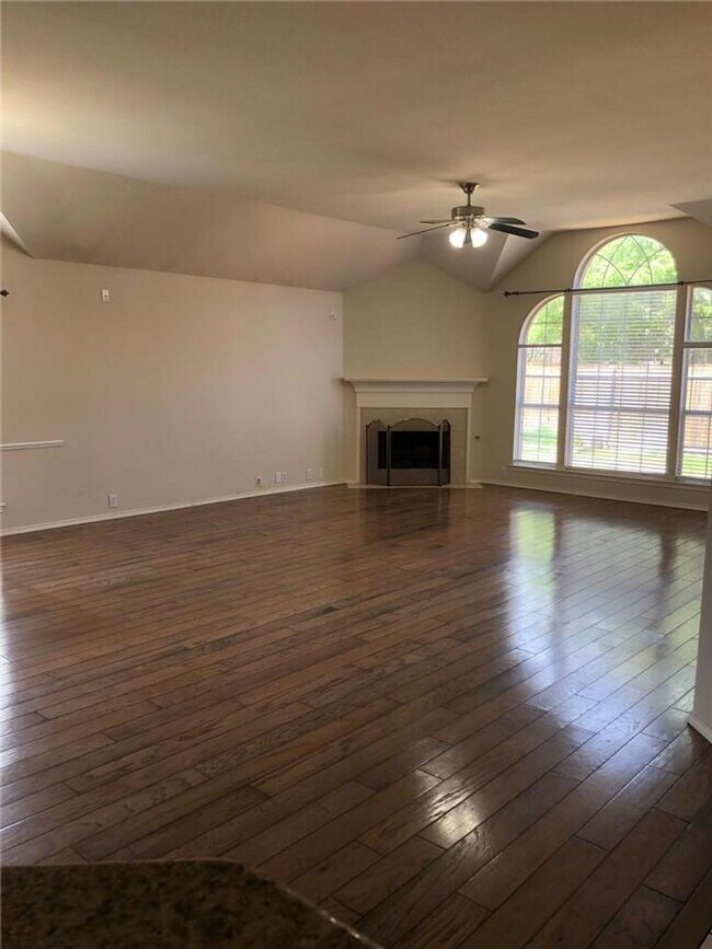Building Photo - Beautiful 4 Bedroom, 2 Bath Home for Lease in Plano!