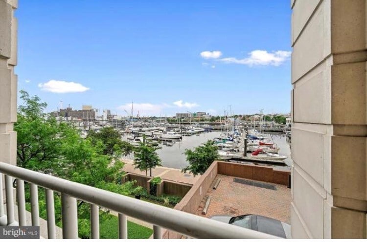 Building Photo - 100 Harborview Dr