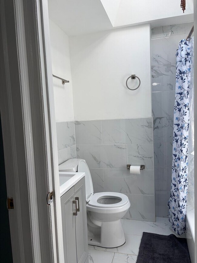 Building Photo - 306 Tribet Pl