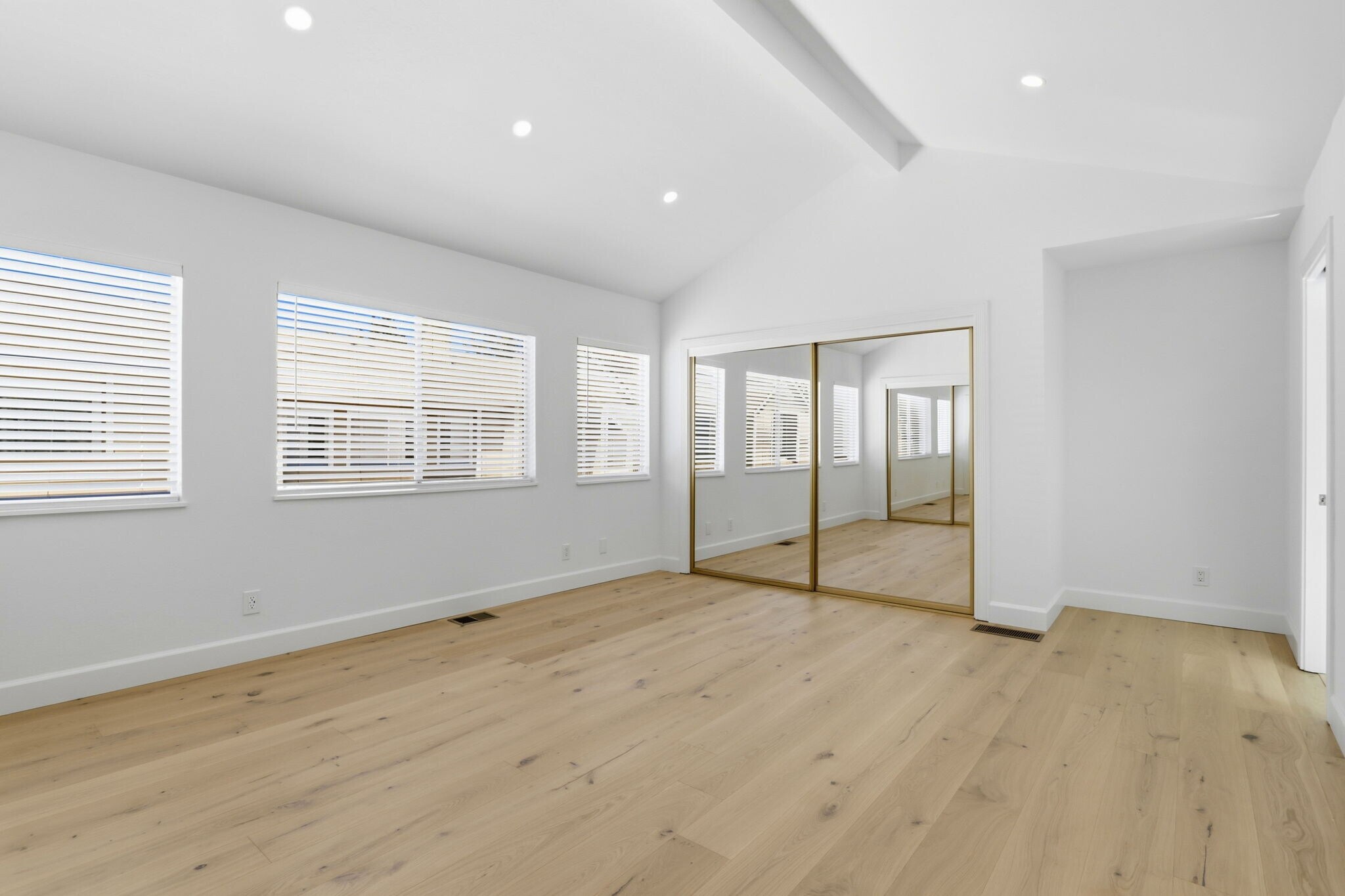 Building Photo - 1104 Lautrec Ter