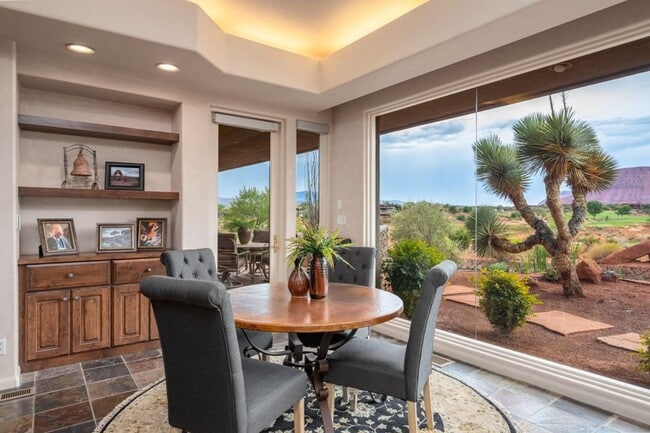 Building Photo - Paiute Springs at Entrada on Golf Course & FURNISHED!! 6-8 month lease available!