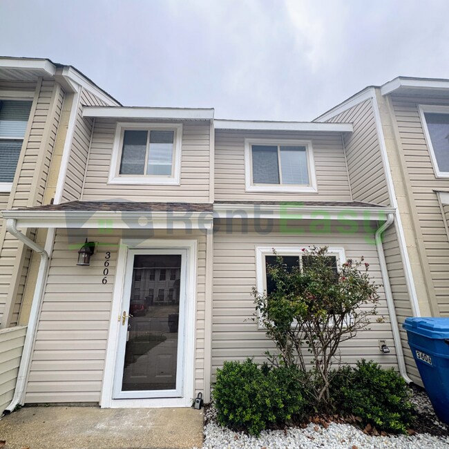 Primary Photo - 3606 Chimney Creek Dr