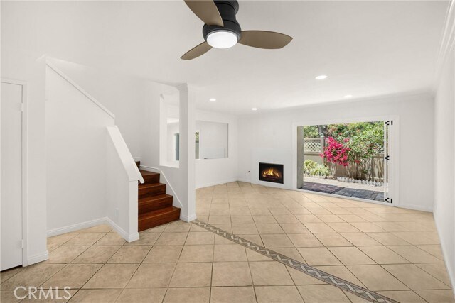 Building Photo - 307 N Singingwood St