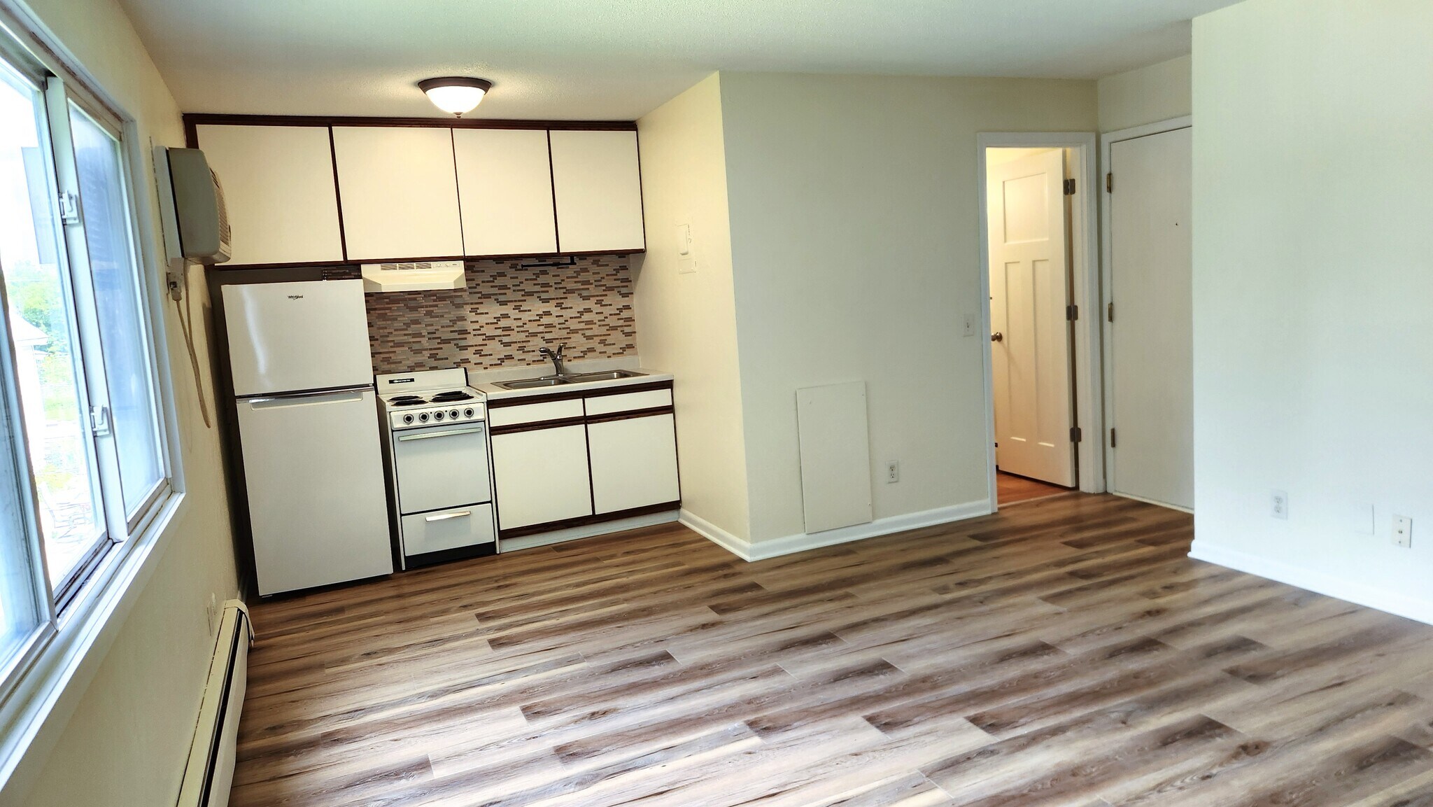 Building Photo - 2190 Robbins St