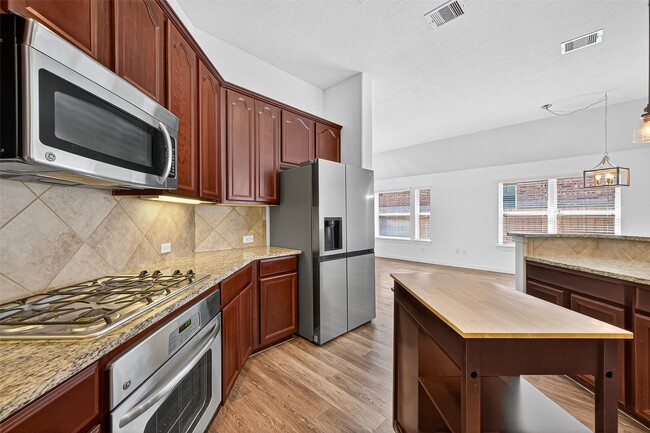 Building Photo - 16930 Creek Mountain Dr
