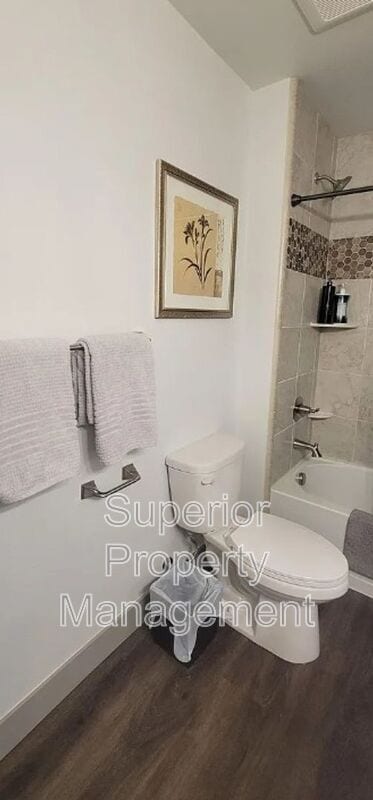 Building Photo - 824 9th St