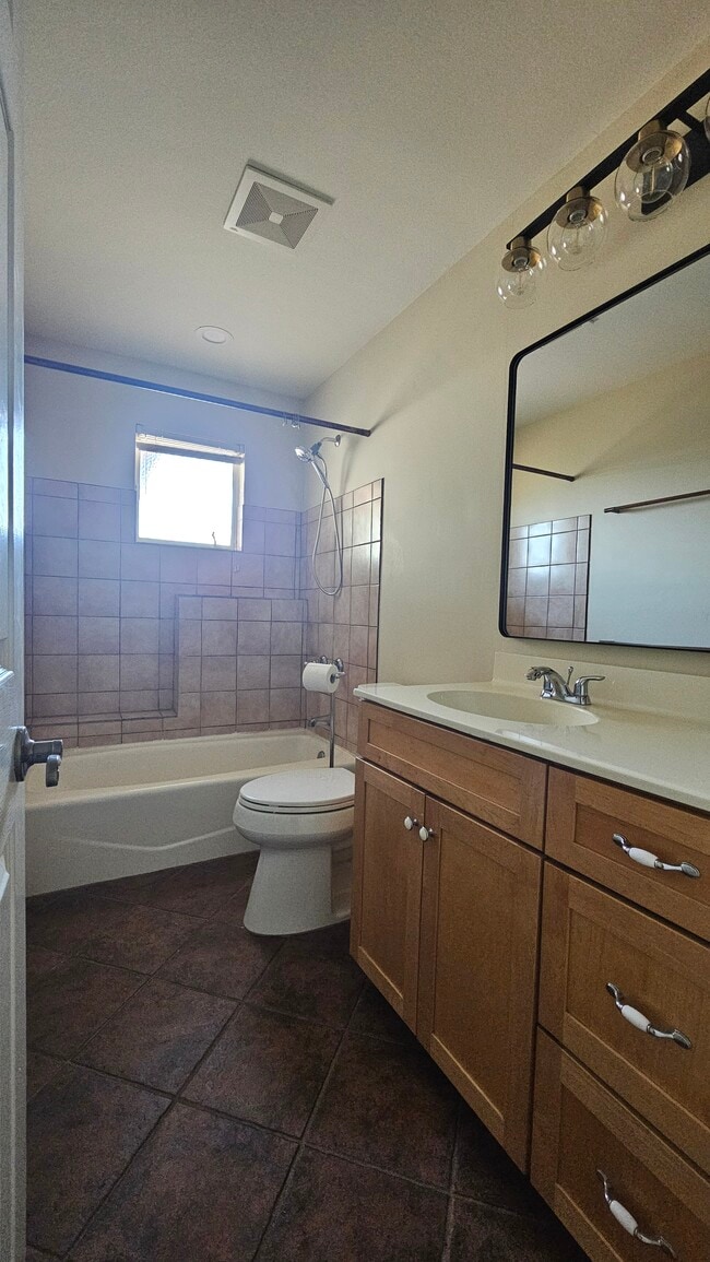 Building Photo - 2325 N 66th St