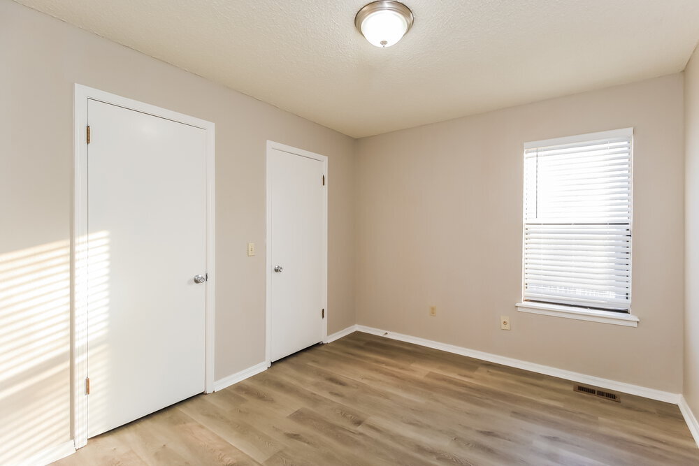 Building Photo - 2917 Greenfield Dr