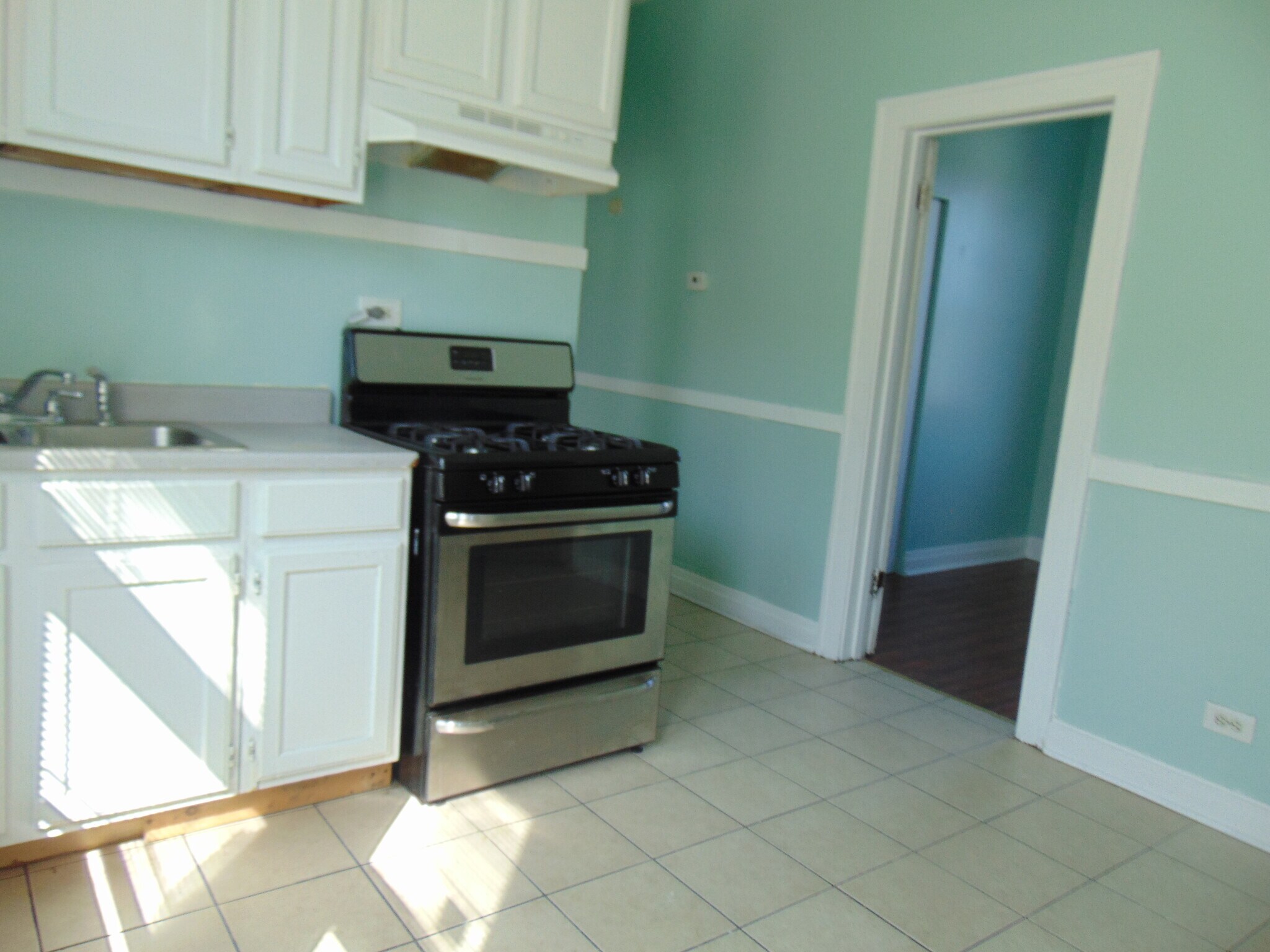 Building Photo - 8353 S Brandon Ave