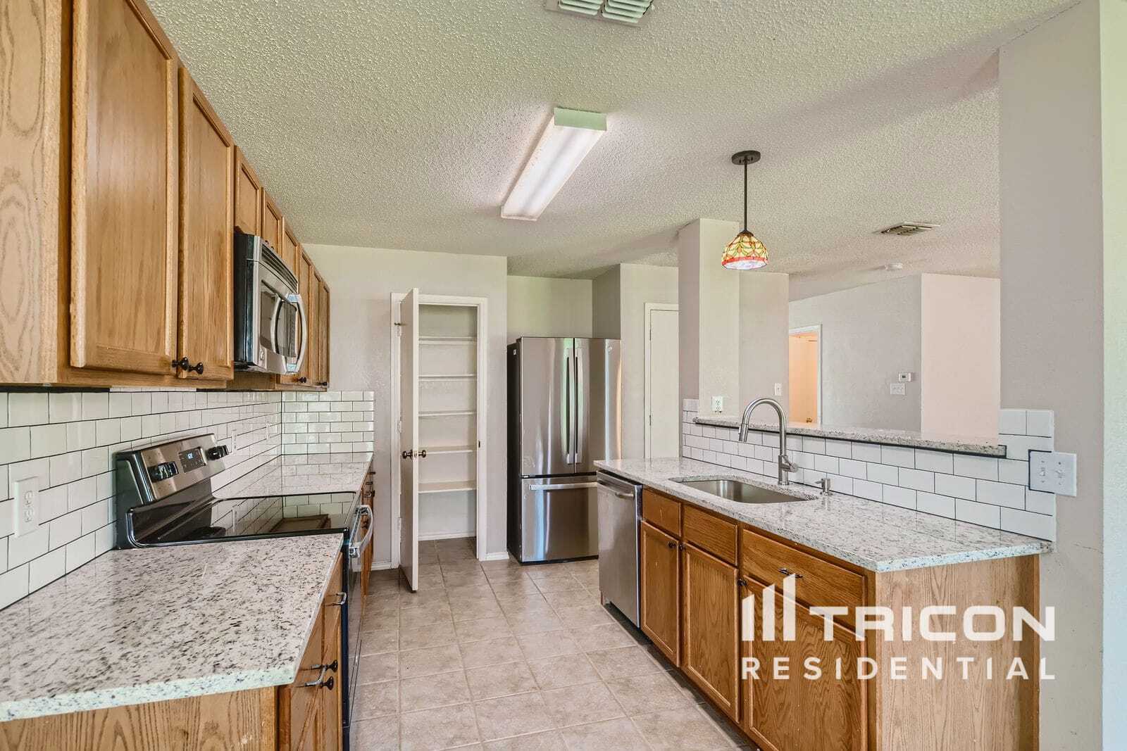 Building Photo - 510 Appaloosa Dr