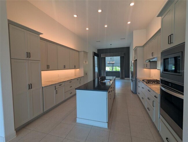 Building Photo - 1139 N Hunt Club Dr