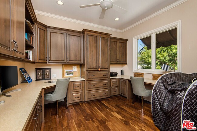 Building Photo - 24908 Bella Vista Dr