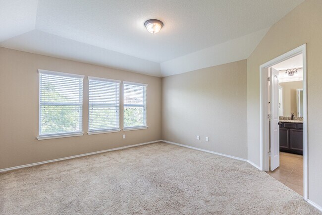 Building Photo - 12939 Texas Gold