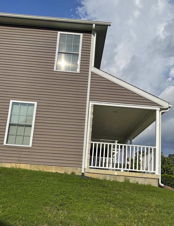 right side front porch view - 1768 W Countryside Ln