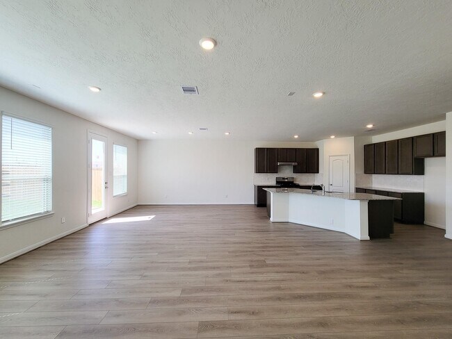 Building Photo - 2815 Lyra Ct