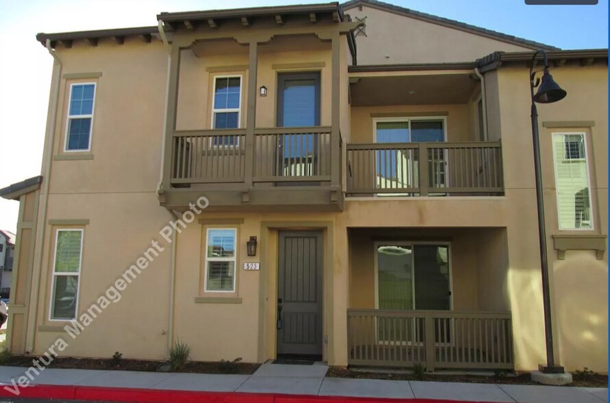 Building Photo - 523 Pioneer St