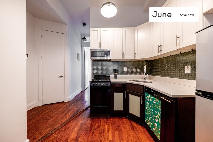 Building Photo - 255 Evergreen